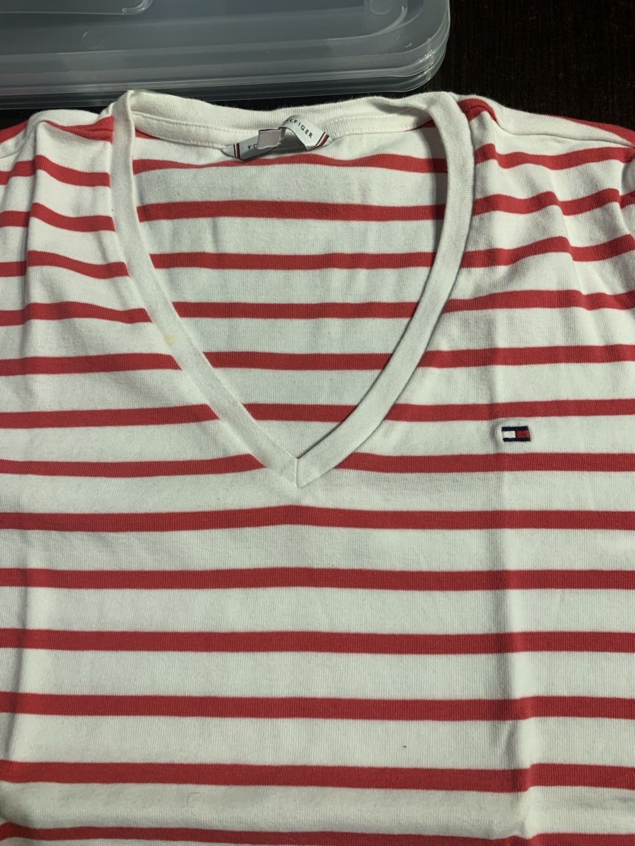 Tommy Hilfiger T-Shirts: T-Shirt Tommy Hilfiger taille S – Neu (gemäss Beschreibung) aus Domdidier von qatar1973 4