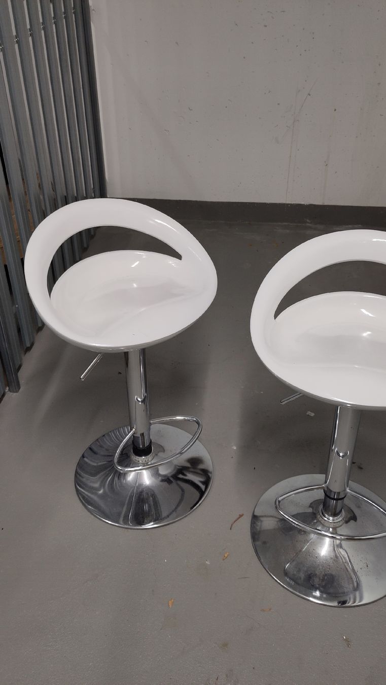 Sgabelli: Barhocker Höhenverstellbar – Usato da Glattpark(Opfikon) venduto da gia_55rs