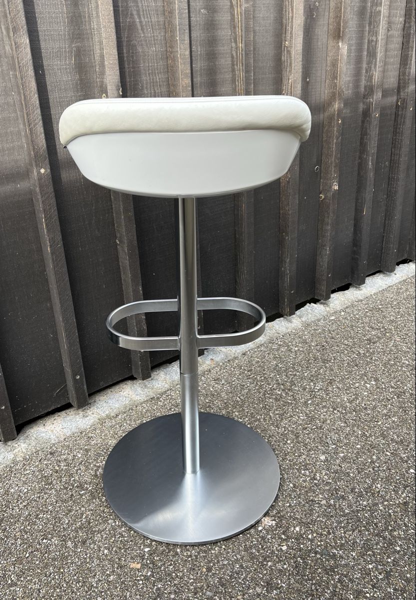 Knoll Sgabelli: Designer Barhocker Turtle Walter Knoll Echtleder – Usato da Tuttwil venduto da Sternli1980 2