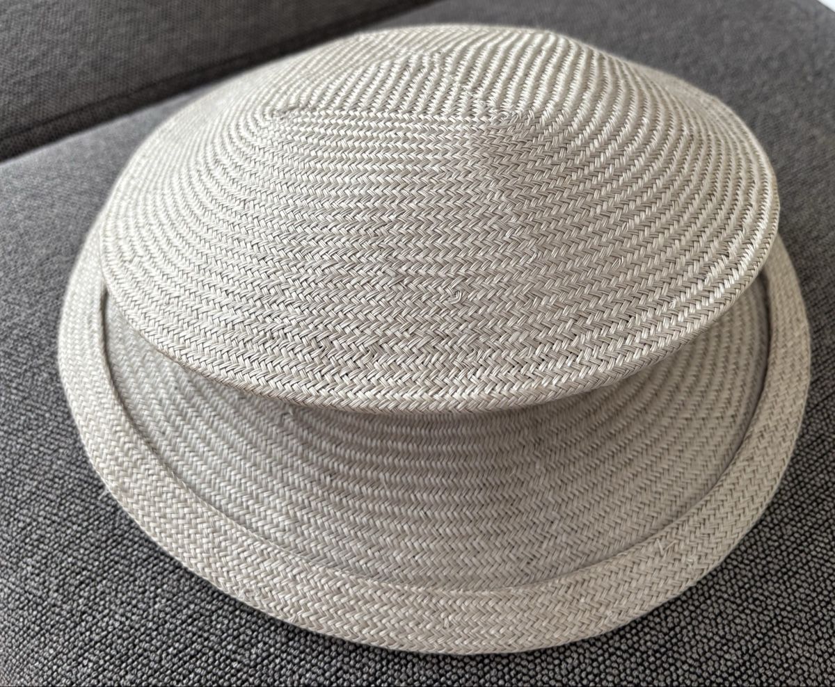 Chapeaux, bonnets & casquettes: Sonnenhut Seeberger Sisalstroh hellgrau Einheitsgroesse – Neuf avec emballage d'origine à Affoltern am Albis par luz_wn59
