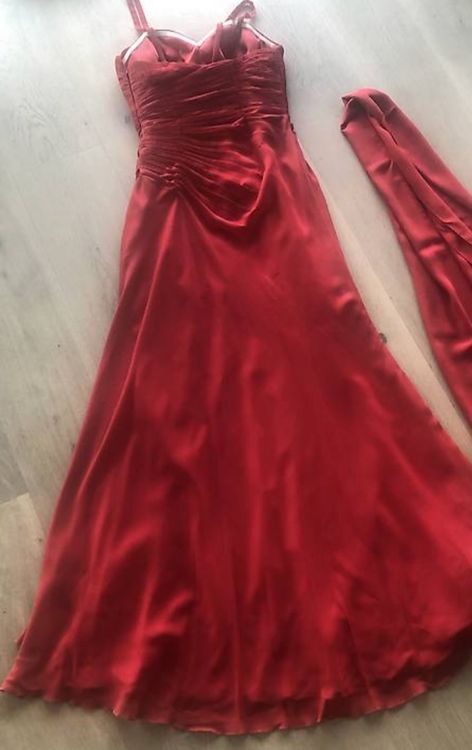 Vestiti: rotes Abendkleid – Usato da Kilchberg ZH venduto da Anie. 2