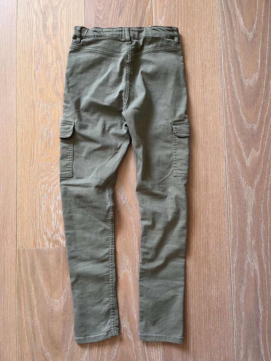 H&M Pantaloni: H&M CARGOS T 140cm BON ÉTAT – Usato da Puplinge venduto da Amazekids 3