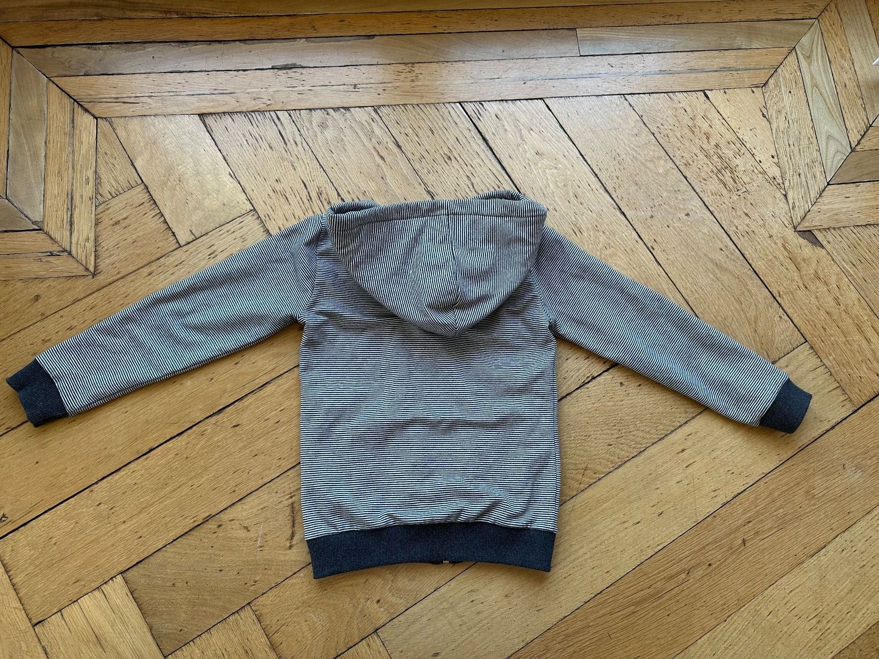 Alprausch Giacche & Cappotti: Kinder Sweatjacke Gr. 128 v. Alprausch – Usato da Zuerich venduto da Tozde 1