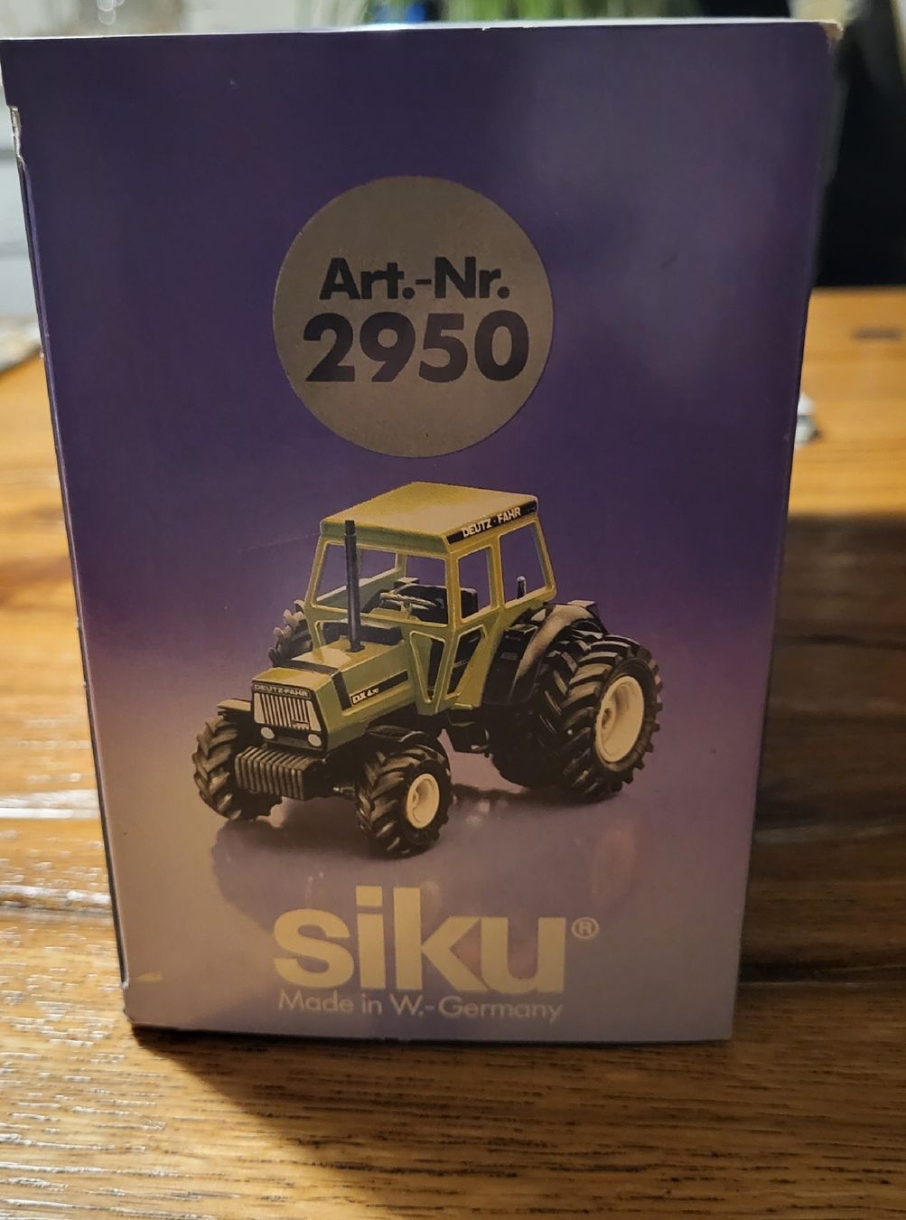Siku Modellbausätze & Standmodelle: Siku Traktor 2950 Metall OV – Neu und originalverpackt aus Kägiswil von Megafi56 3