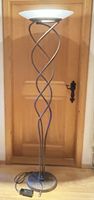 Vintage -Stehlampe, Metallgestell, Top Zustand für Wohnrau