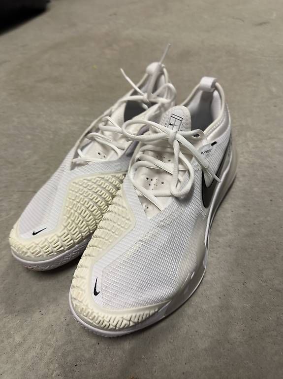 Scarpe da uomo: Nike Tennisschuhe Gr 41 – Usato da Zürich venduto da Babanos7 2