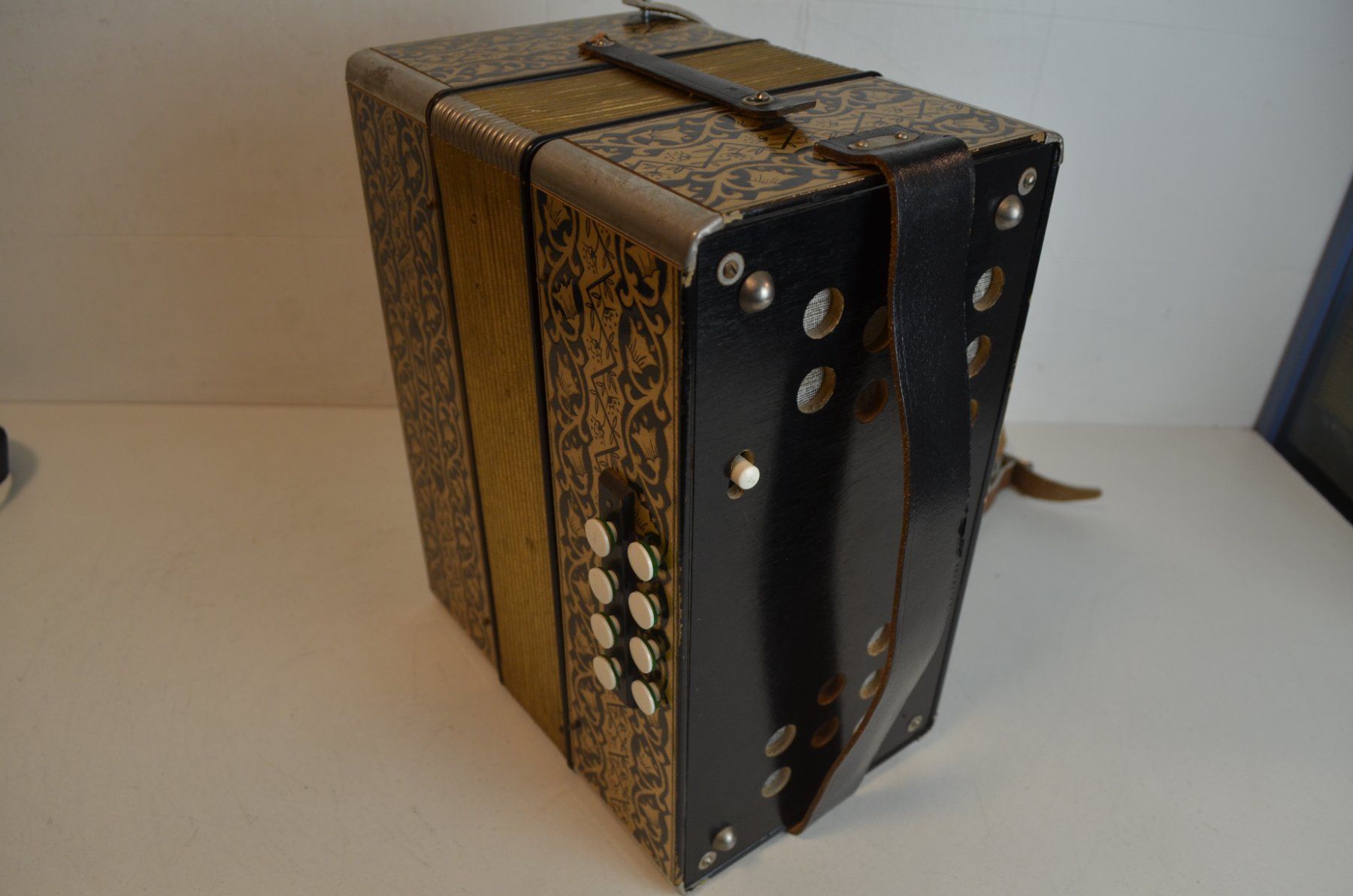 Hohner Strumenti musicali: Akkordeon diatonisch Hohner – Usato da Zürich venduto da baumusik 8