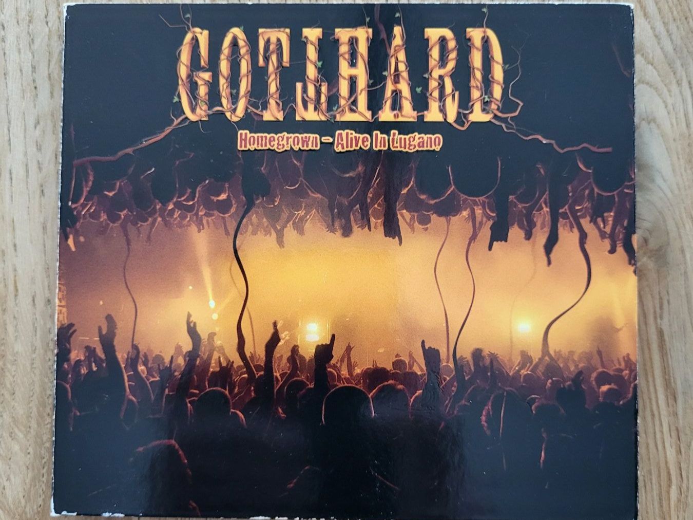 CDs: Gotthard - Homegrown - Alive in Lugano CD + DVD – Gebraucht aus Waltenschwil von creativeline