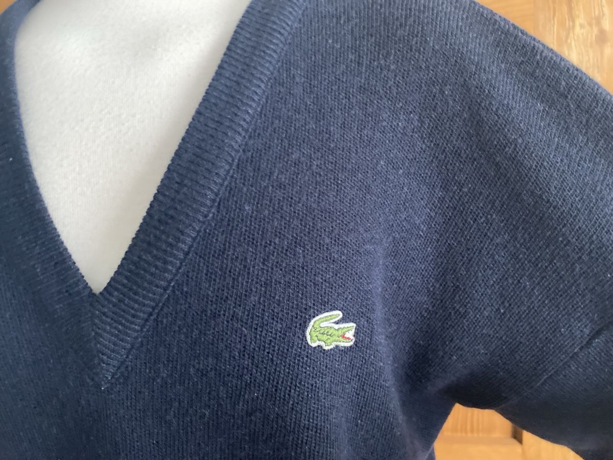 Lacoste Maglioni & Felpe: Lacoste V- Neck 51% Wollpullover Gr.5/M/L – Usato da Stetten AG venduto da Hanya 1