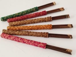 Essstäbchen-Set 18-teil. (Bei einem fehlt hinten der Kork)
