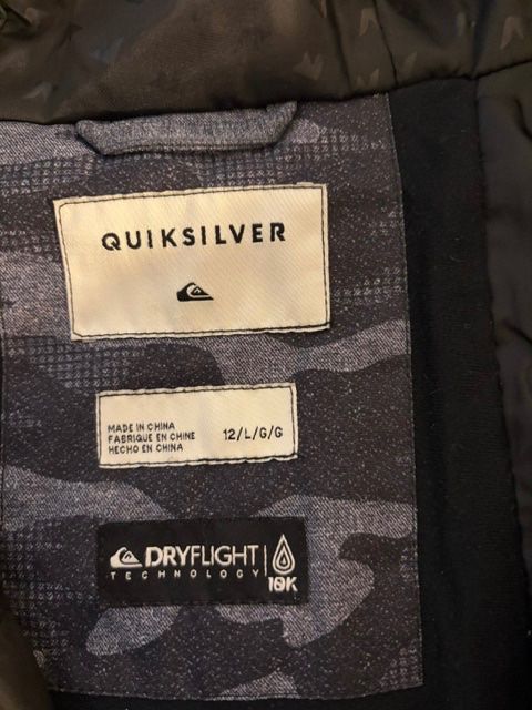 Quiksilver Jacken & Mäntel: Ski Jacke – Gebraucht aus Binningen von son_x7yt 1