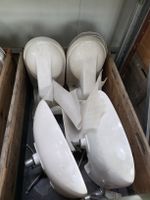 4 Wand-WCs 3 Waschbecken 2 Wandurinal Keramik