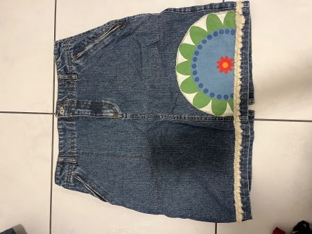 Jeansrock mit Blume Applikation, Gr. S, Top Zustand!