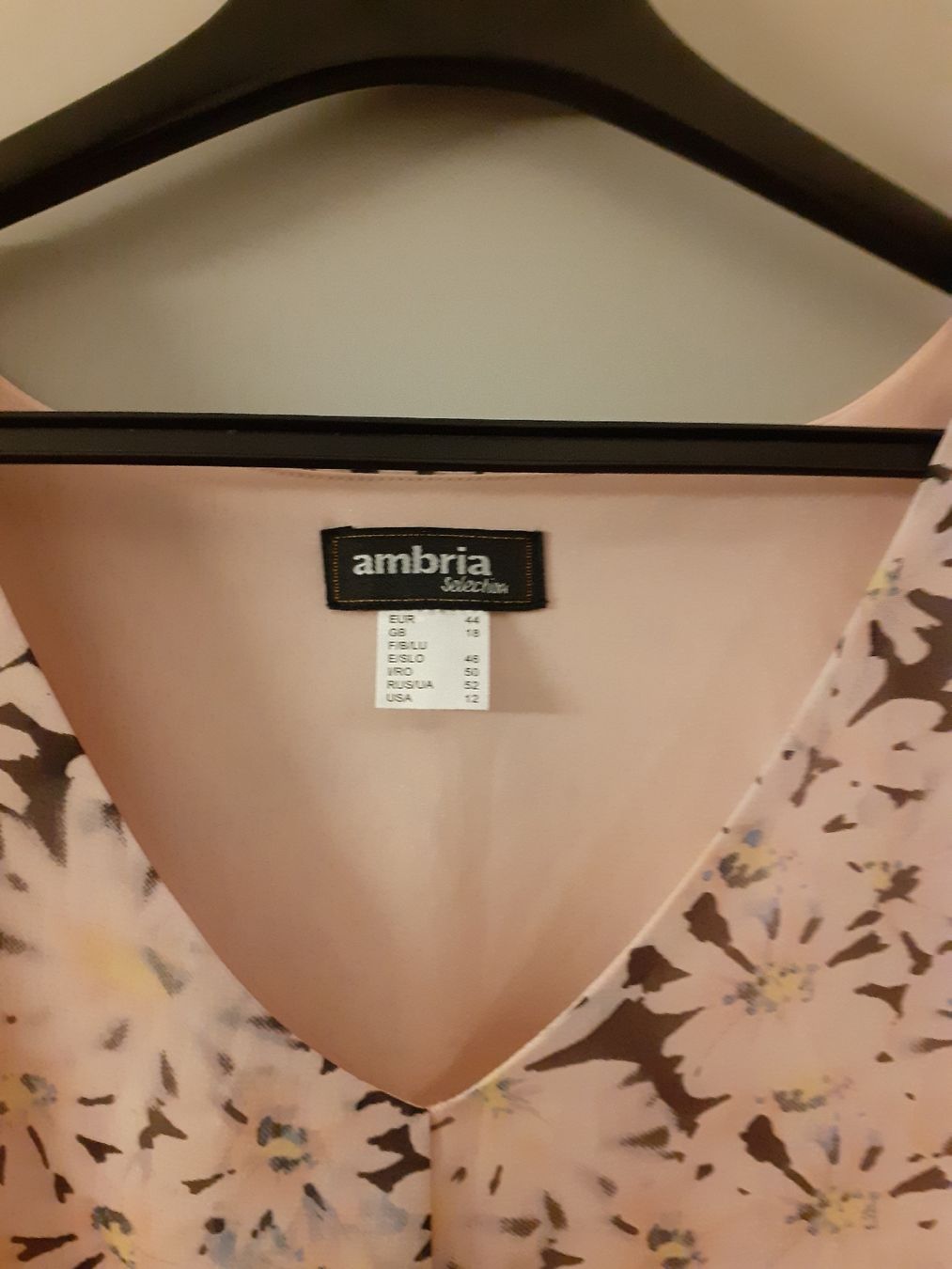 Top: Ambra Top Blumenmuster Grösse 44 n – Usato da Kloten venduto da elb_9qvr 1