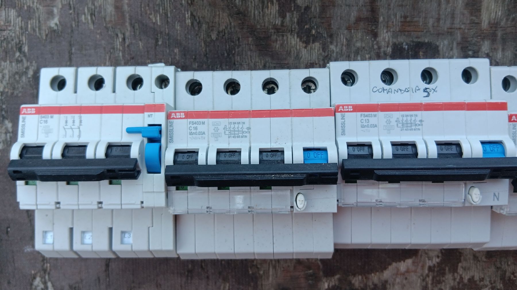 ABB Alimentation électrique: Smissline TP mit Einspeiseschiene – D'occasion à Obbürgen par beny82 2