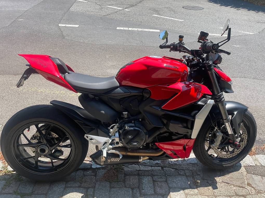 Ducati Strasse: Ducati Streetfighter V2 955 – Gebraucht aus Mollie-Margot von Danfly0 1