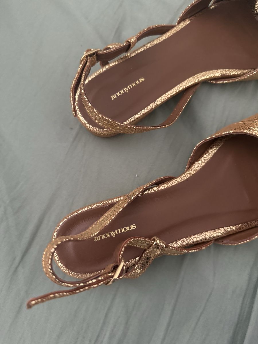 Scarpe da donna: Sandaletten Anonymous Copenhagen 38 Gold – Usato da Meggen venduto da Ley