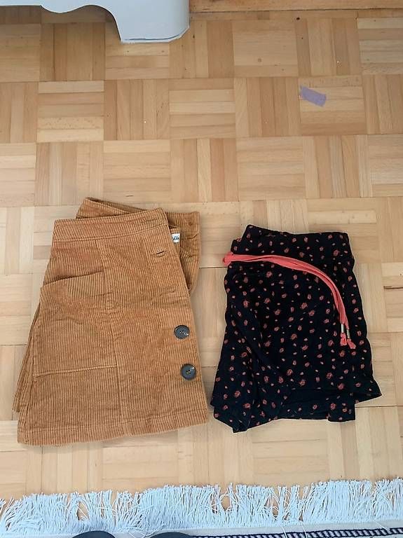 Lotti & Set di vestiti: Kinder Kurze Hose/Rock M – Usato da Zürich venduto da Andjanett