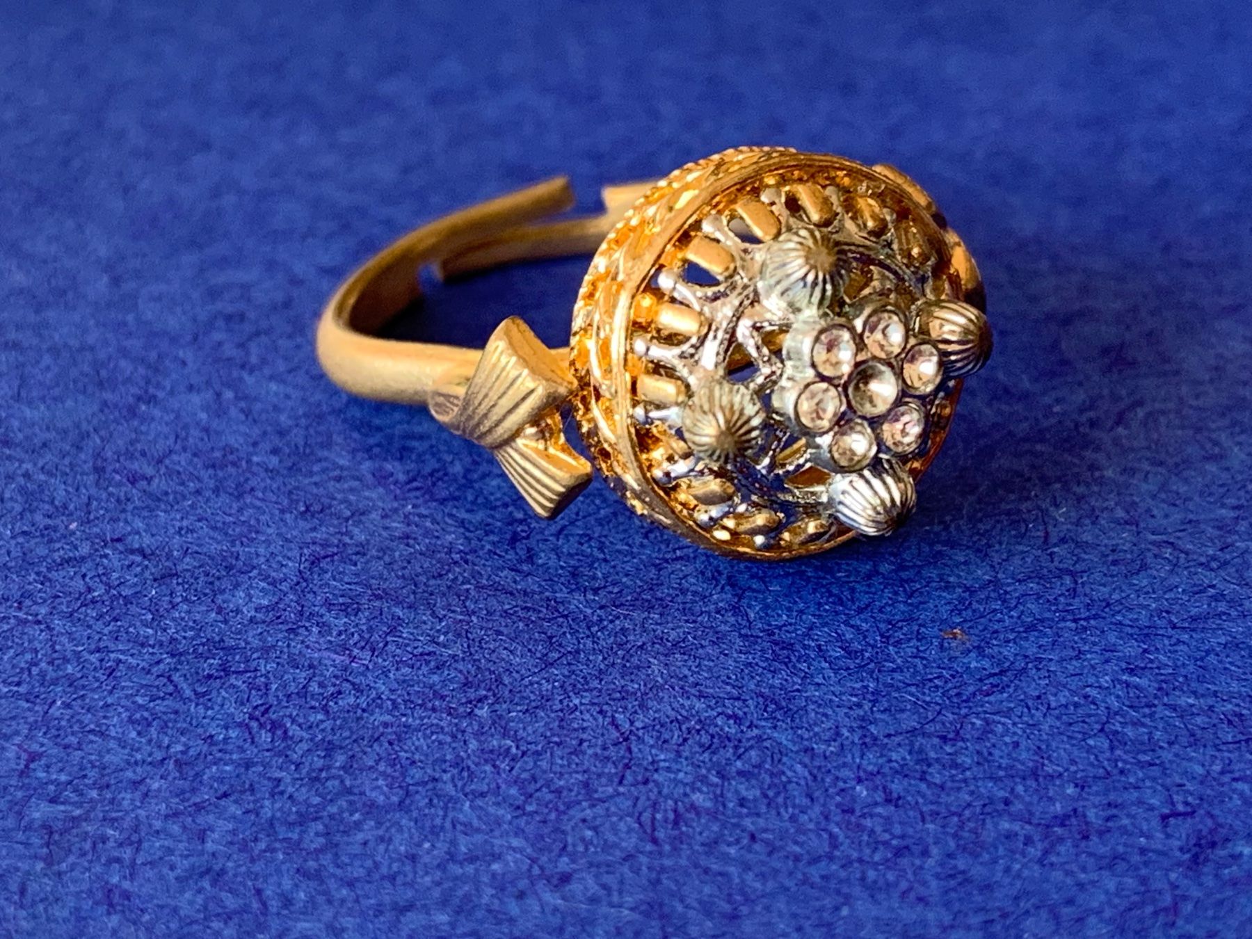 Anelli: Vergoldeter Ring Tempelblume (54) – Usato da Laufen venduto da Bellebellezza 2