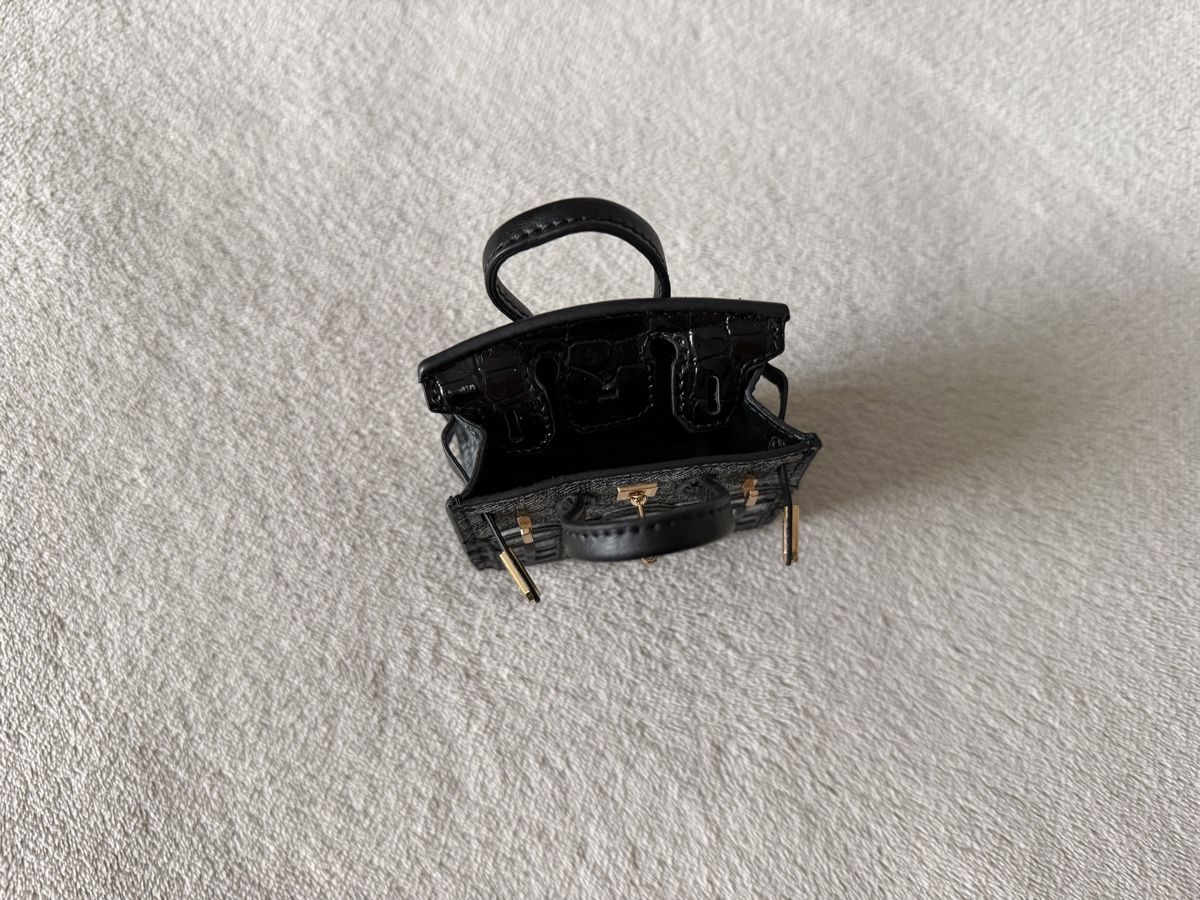 Borse da donna: Mini Birkin Bag Charm – Usato da Kloten venduto da preloved9 3