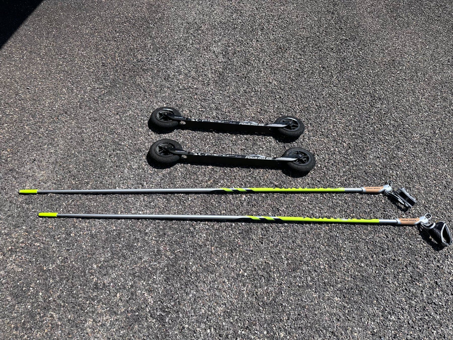 Sci: Rollski Skating Powerslide mit Bindung und Stöcke 160 cm – Usato da Schmerikon venduto da Hubas9 1