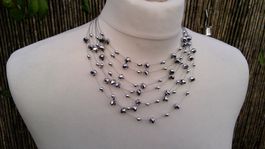 Collier + Boucles d'oreilles perles à facettes grises, NEUF