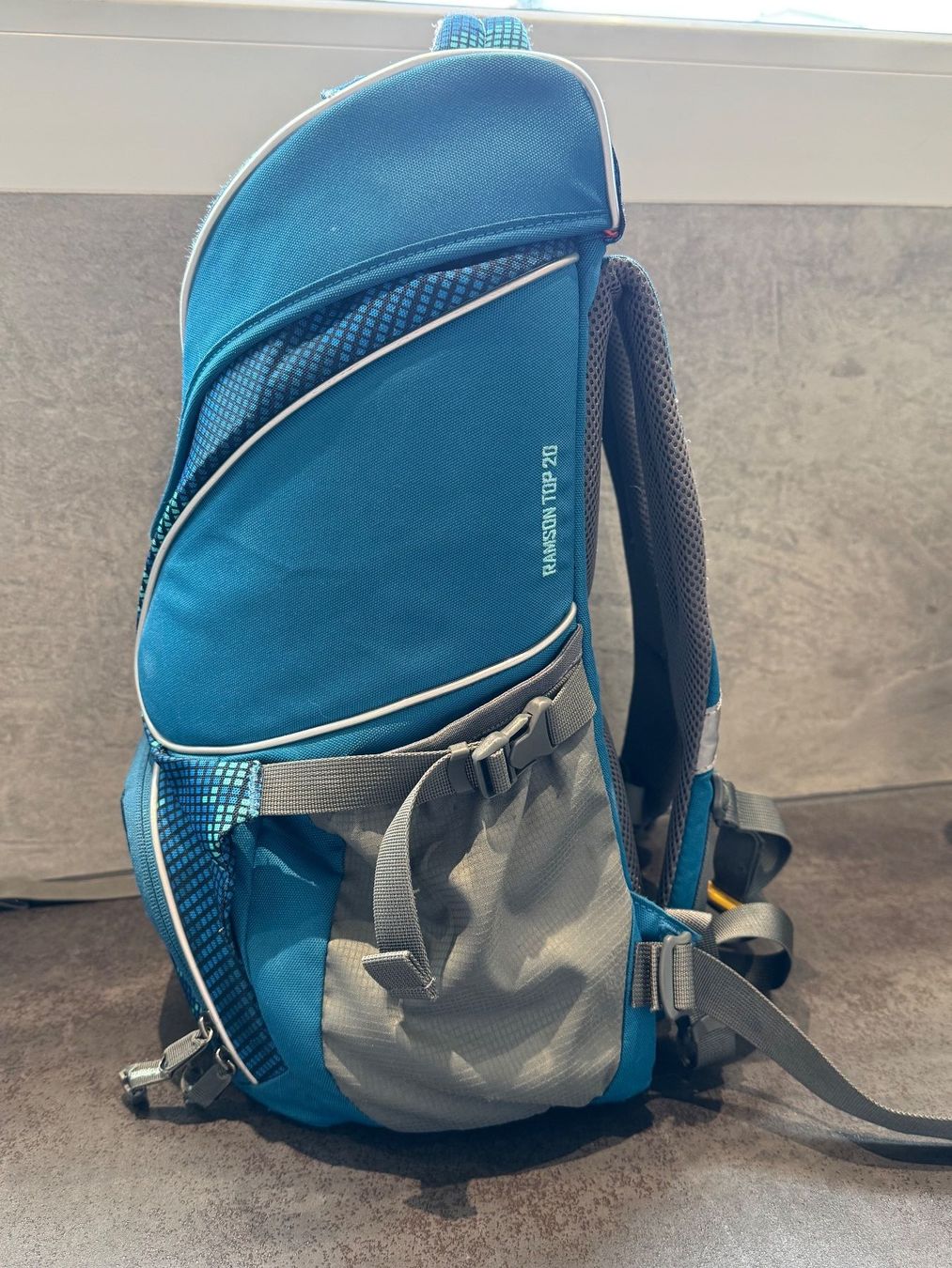 Jack Wolfskin Rucksäcke: Schulthek Schulrucksack Rucksack Jack Wolfskin – Gebraucht aus Wil SG von Fags8m 2