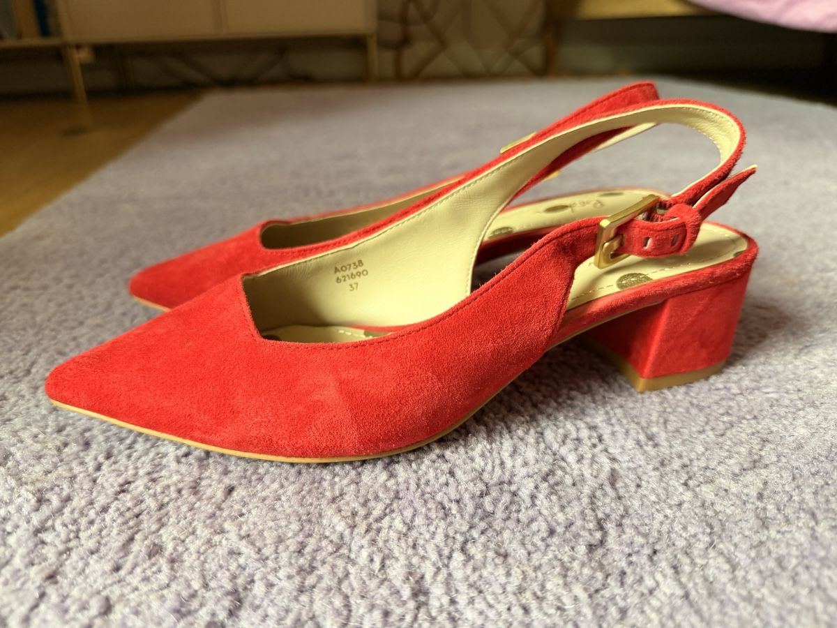 Damenschuhe: Boden Red Suede Slingback Block Heels, Size 37 EU Nice! – Neu (gemäss Beschreibung) aus Männedorf von iza04 8