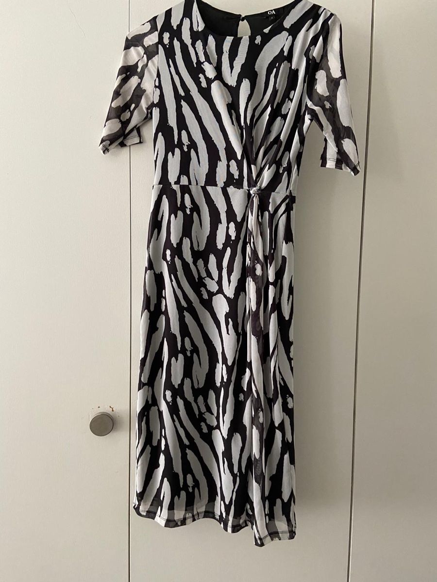 Vestiti: Kleid mit integrierten Unterrock – Usato da Thalwil venduto da Leo33x