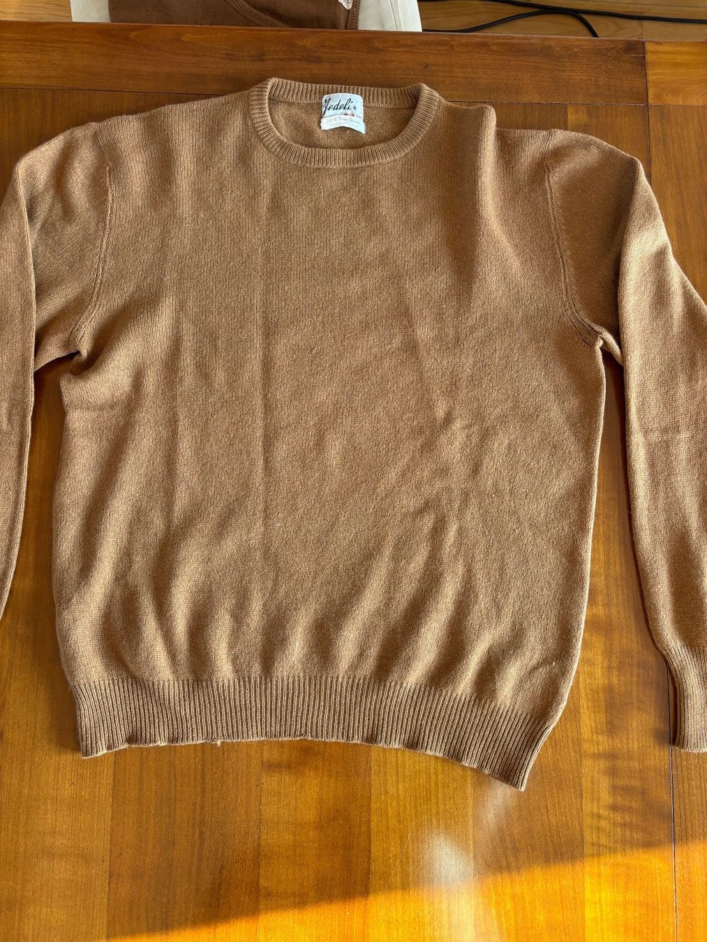 Pullover & Sweatshirts: Pull Fedeli 100% Vicuna Taille 40/42 - Léger défaut – Gebraucht aus Prangins von pad2424