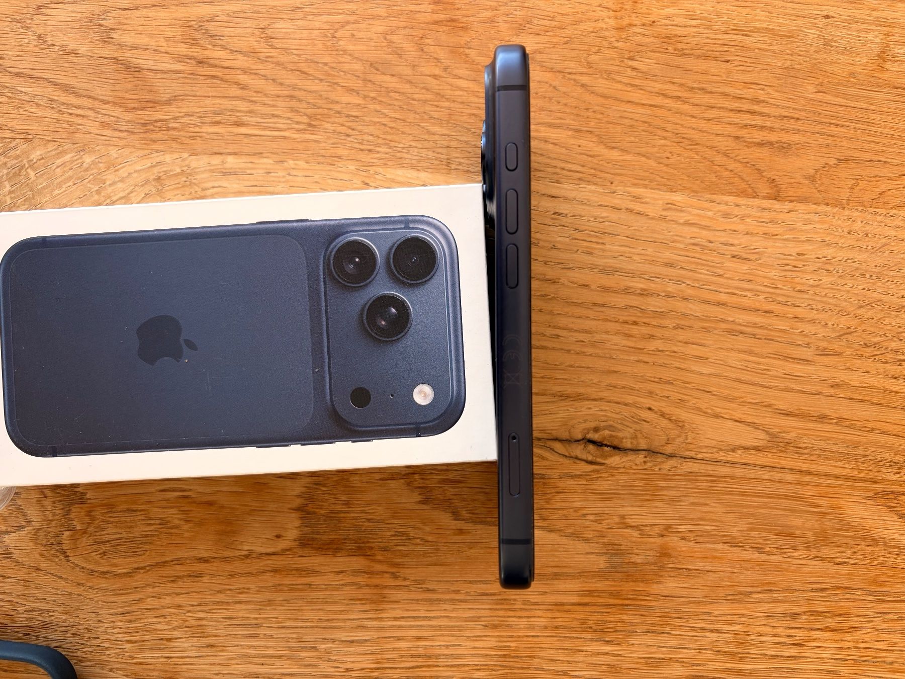 Apple Handys / Smartphones: iPhone 17 Pro 1TB Deep Blue – Gebraucht aus Schafisheim von jellibob 4