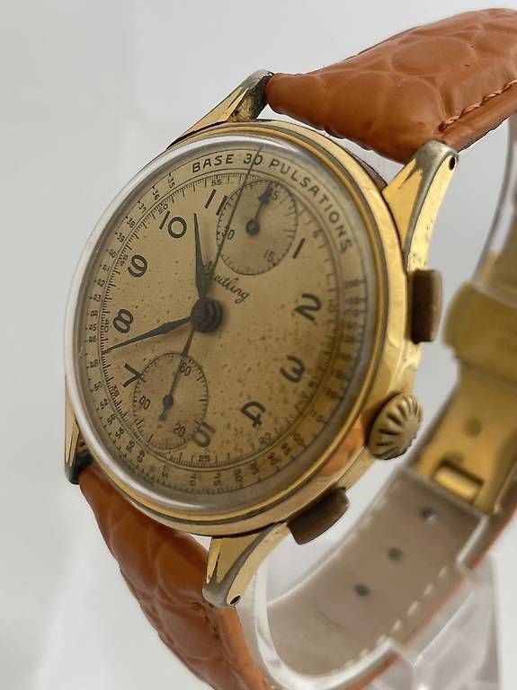 Breitling Montres: Breitling Vintage Chronograph Base 30 Pulsations Arztskala – D'occasion à Lenzburg par R-T-I 1