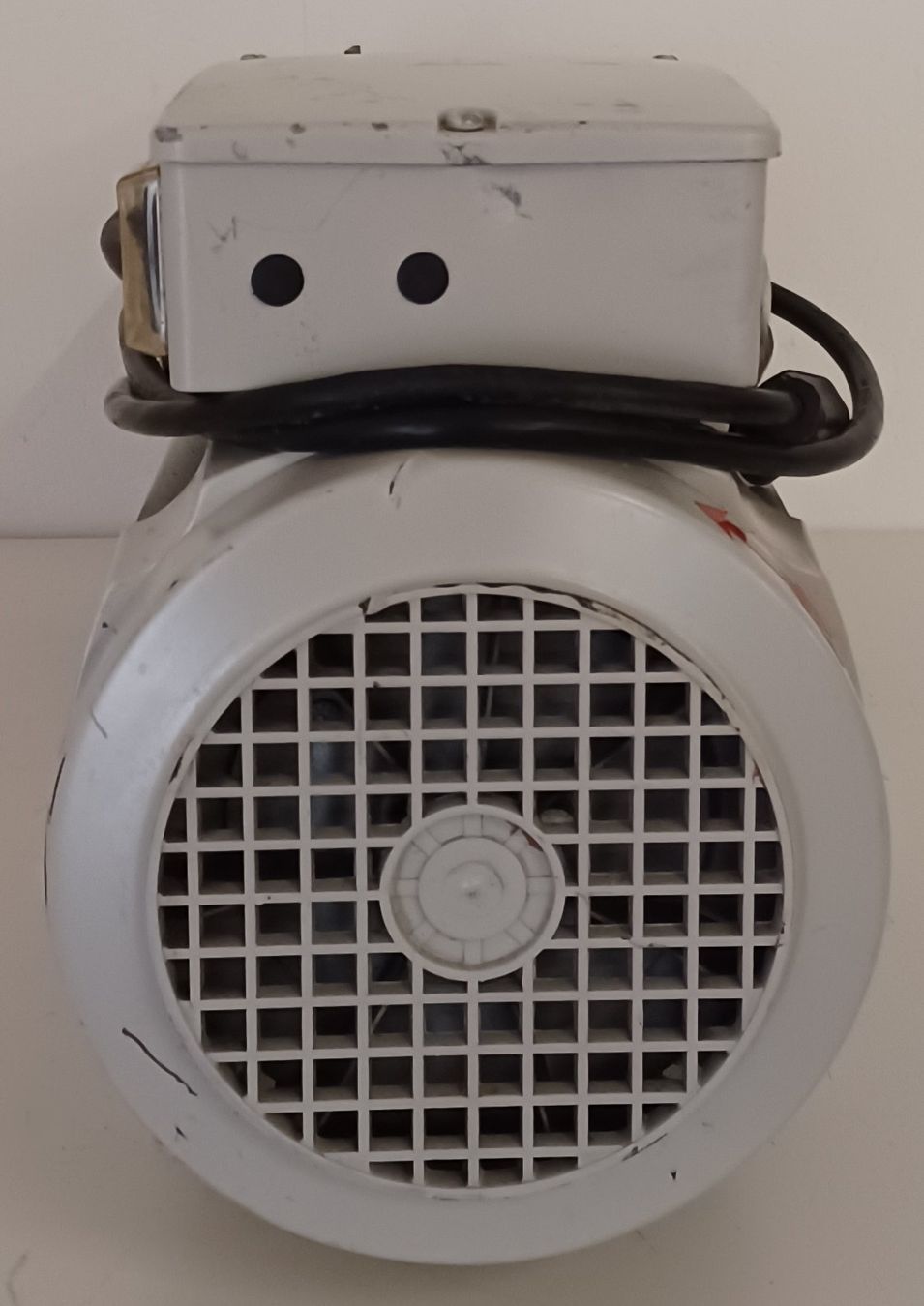 Accessori da laboratorio: Edwards 30 LS590 rotary vacuum pump – Usato da Niederdorf venduto da LeptonAG_Labor 3