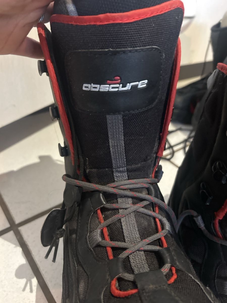 Chaussures hommes: Snowboard boots Grösse 42 – D'occasion à Fischenthal par Victoria_fischenthal 1