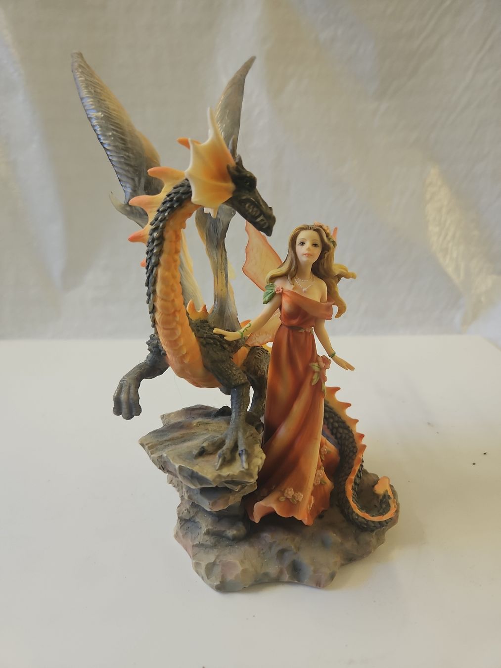 Statuette: Mysticalls Drache mit Fee – Nuovo (secondo la descrizione) da Dielsdorf venduto da Kenan997