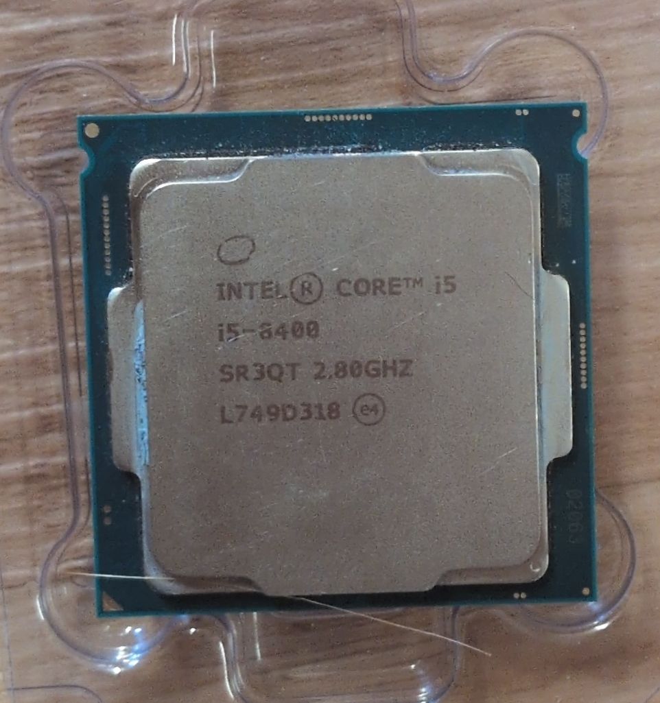 Intel Componenti elettronici: Intel Core i5-8400 Prozessor  – Usato da Sumiswald venduto da Nick_Stalder