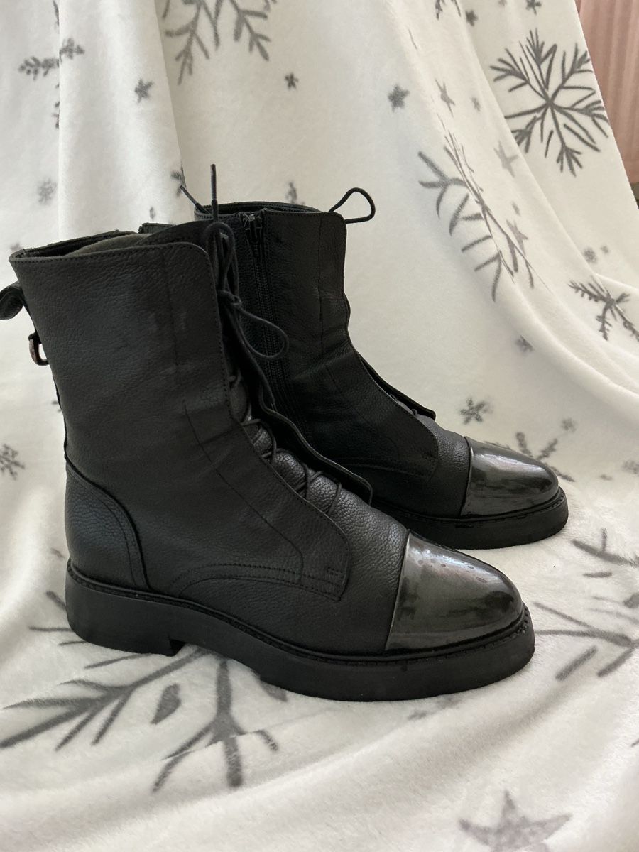 Damenschuhe: Label Pertini schwarze Stiefeletten – Gebraucht aus Basel von Smile214