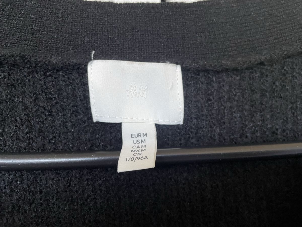 H&M Maglioni & Felpe: H&M Cardigan – Usato da Basel venduto da Robyn20 7