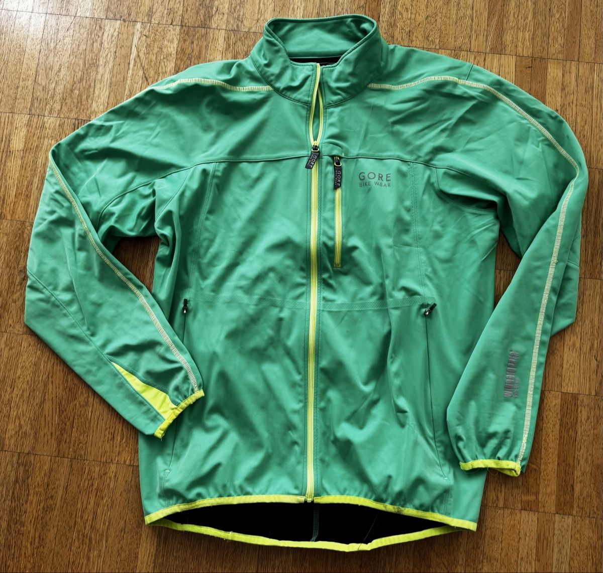 Giacche: Gore Softshell Jacke Grün – Usato da Adligenswil venduto da Jumpy10