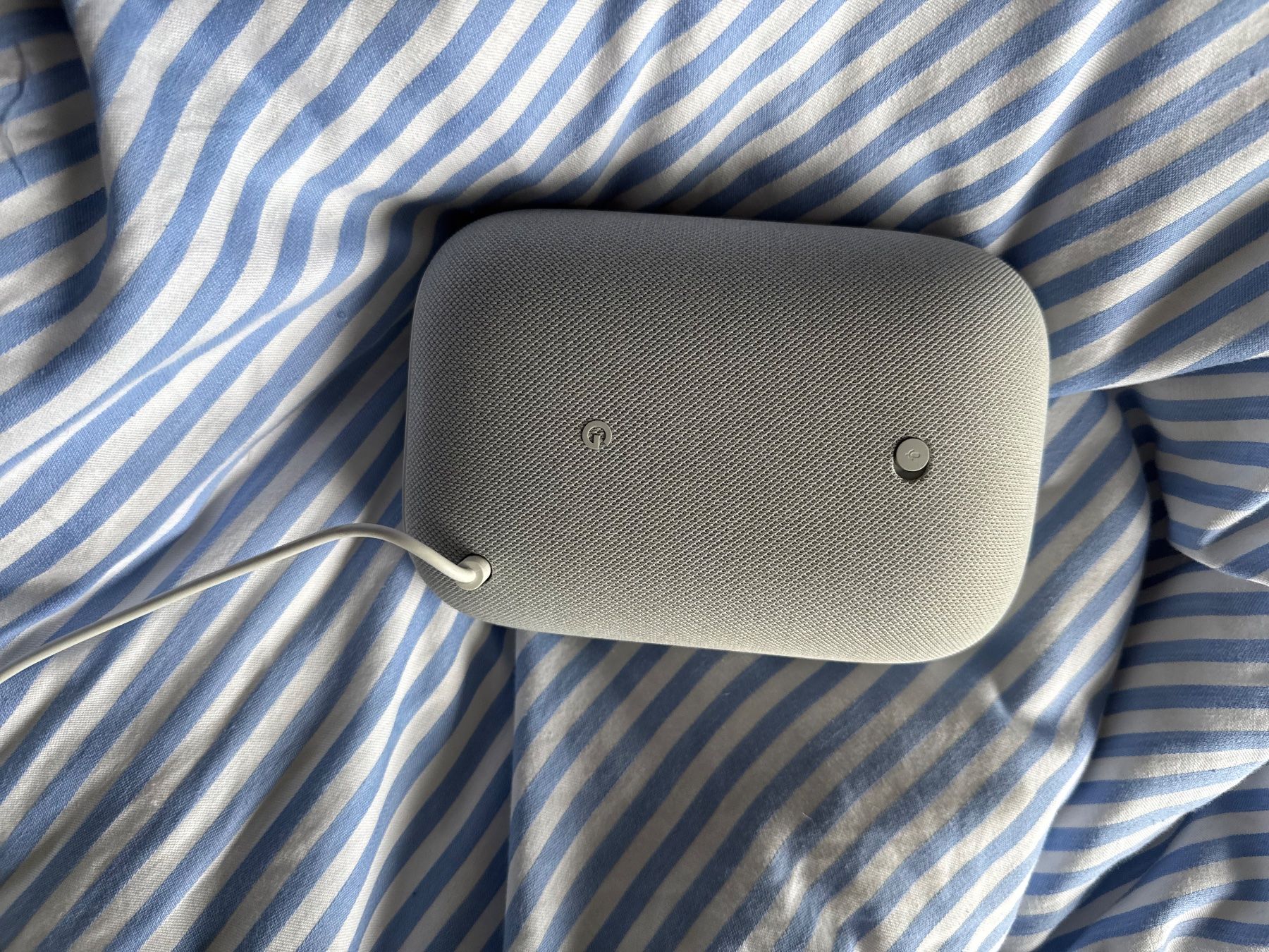 Google Lautsprecher: Google Home Speaker Nest Audio – Gebraucht aus Basel von Oloir 1