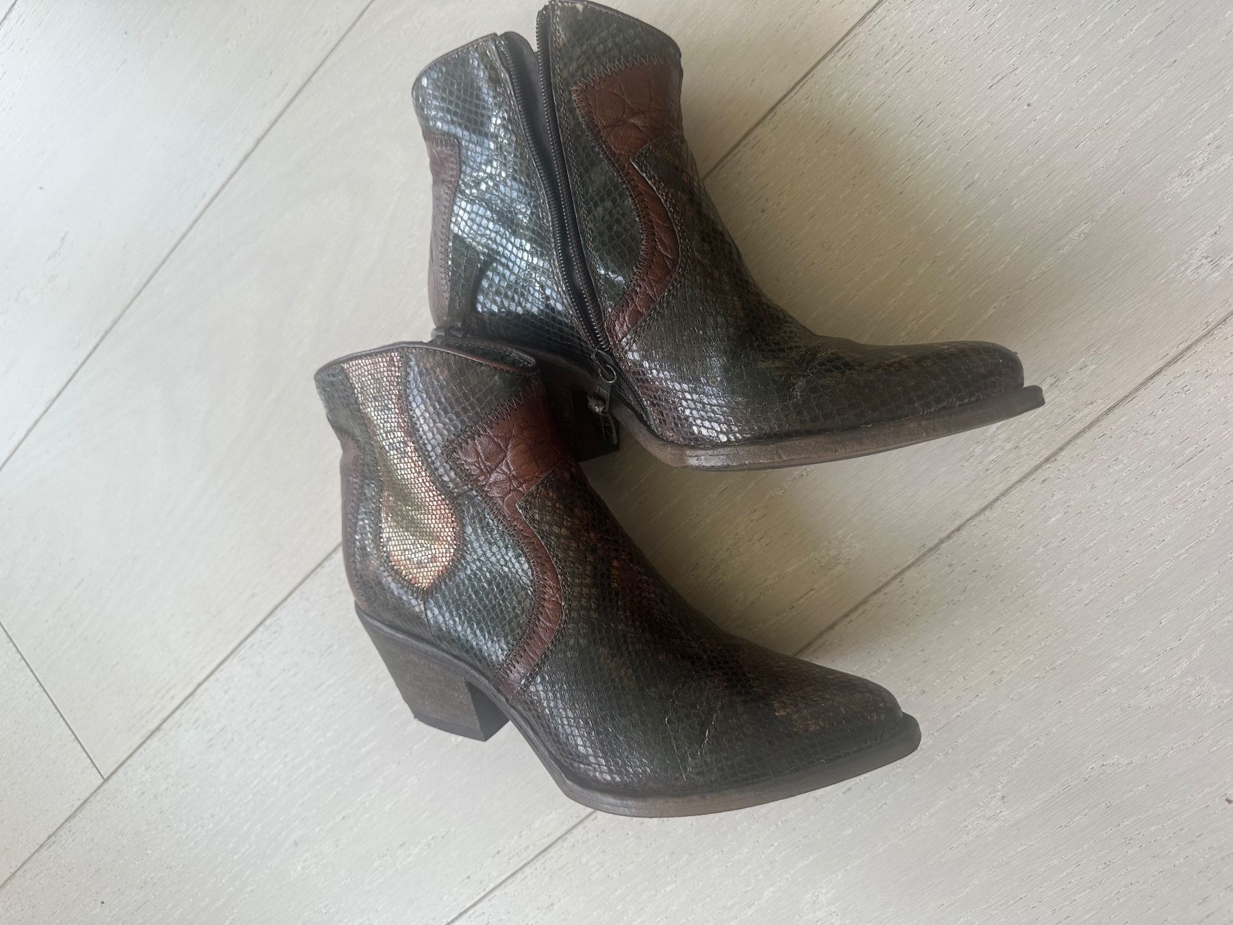 Scarpe da donna: MJus cool Cowboy leather boots size 39 – Usato da Wollerau venduto da bod_25yw 1