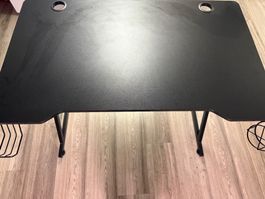 Huzaro Hero 1.8 Gamingtisch