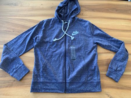 NIKE neues leichtes Kapuzenjäckli Grösse XS Fabrikneu