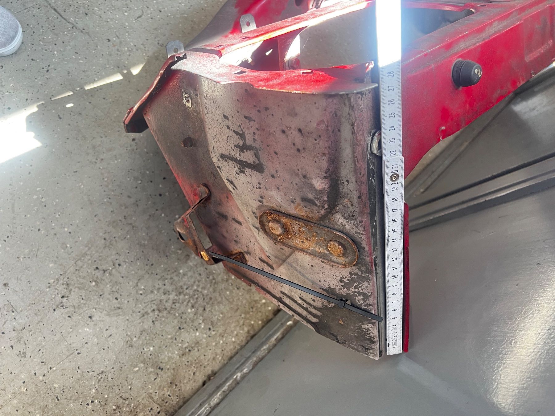 Lancia Tutti pezzi di ricambio auto: Frontblech, Frontmaske Lancia Delta integrale – Usato da Adliswil venduto da Turbocrazy 5