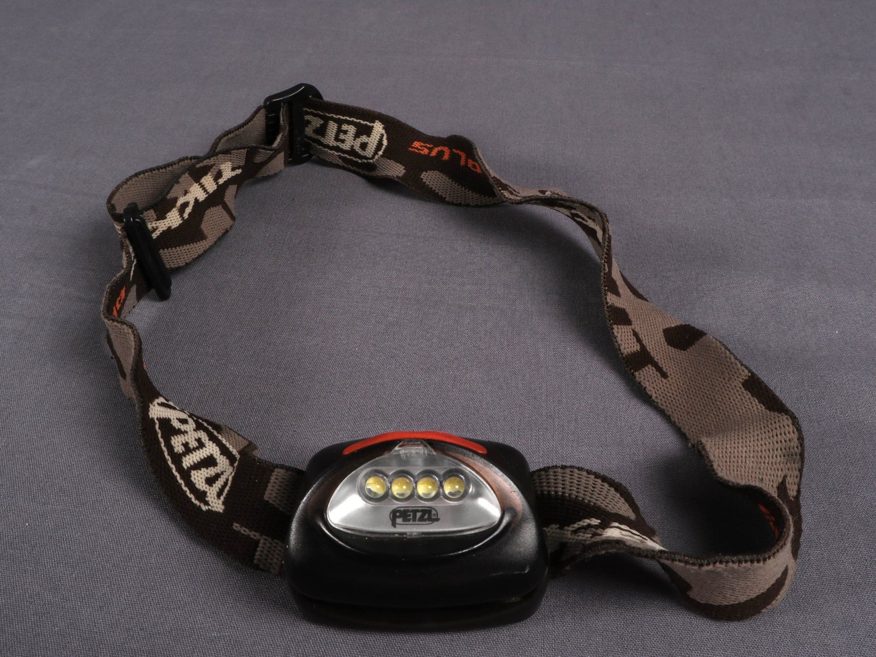 Petzl Lampes: STIRNLAMPE PETZL Plus – D'occasion à Steinen par Restwert_Steinen 2