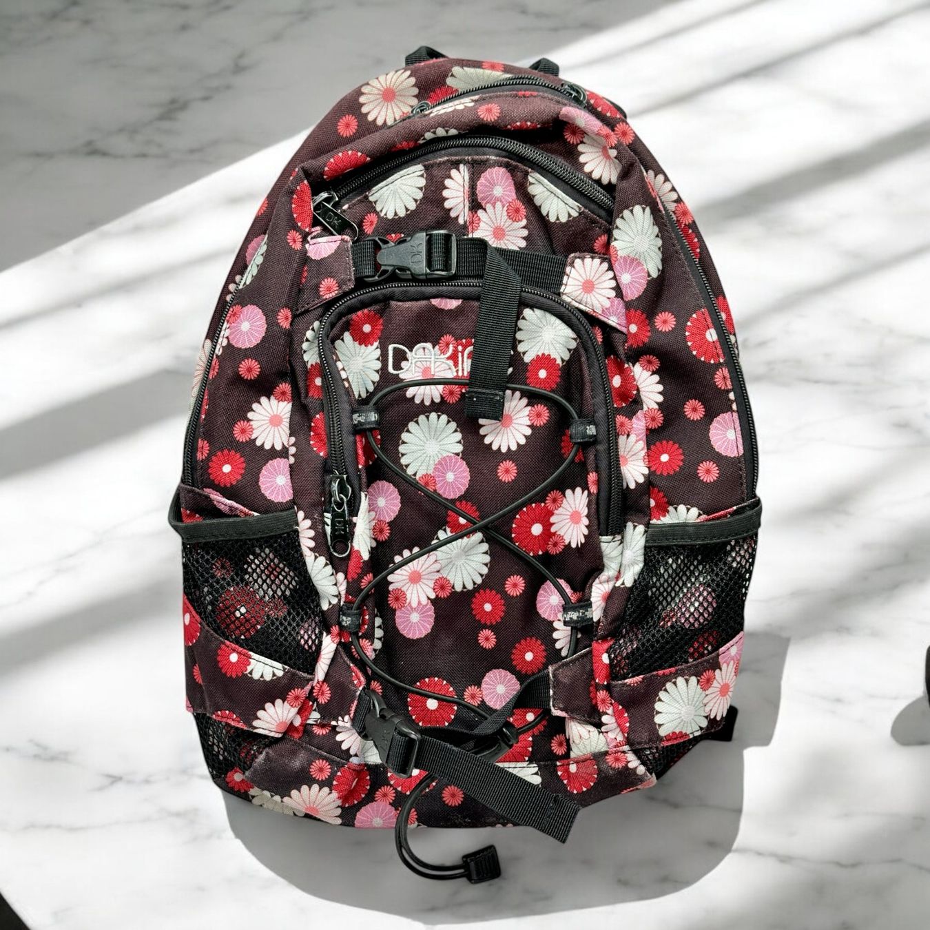 Dakine Zaini: Sac à dos Dakine fleuri – Usato da Morges venduto da deco.vintage