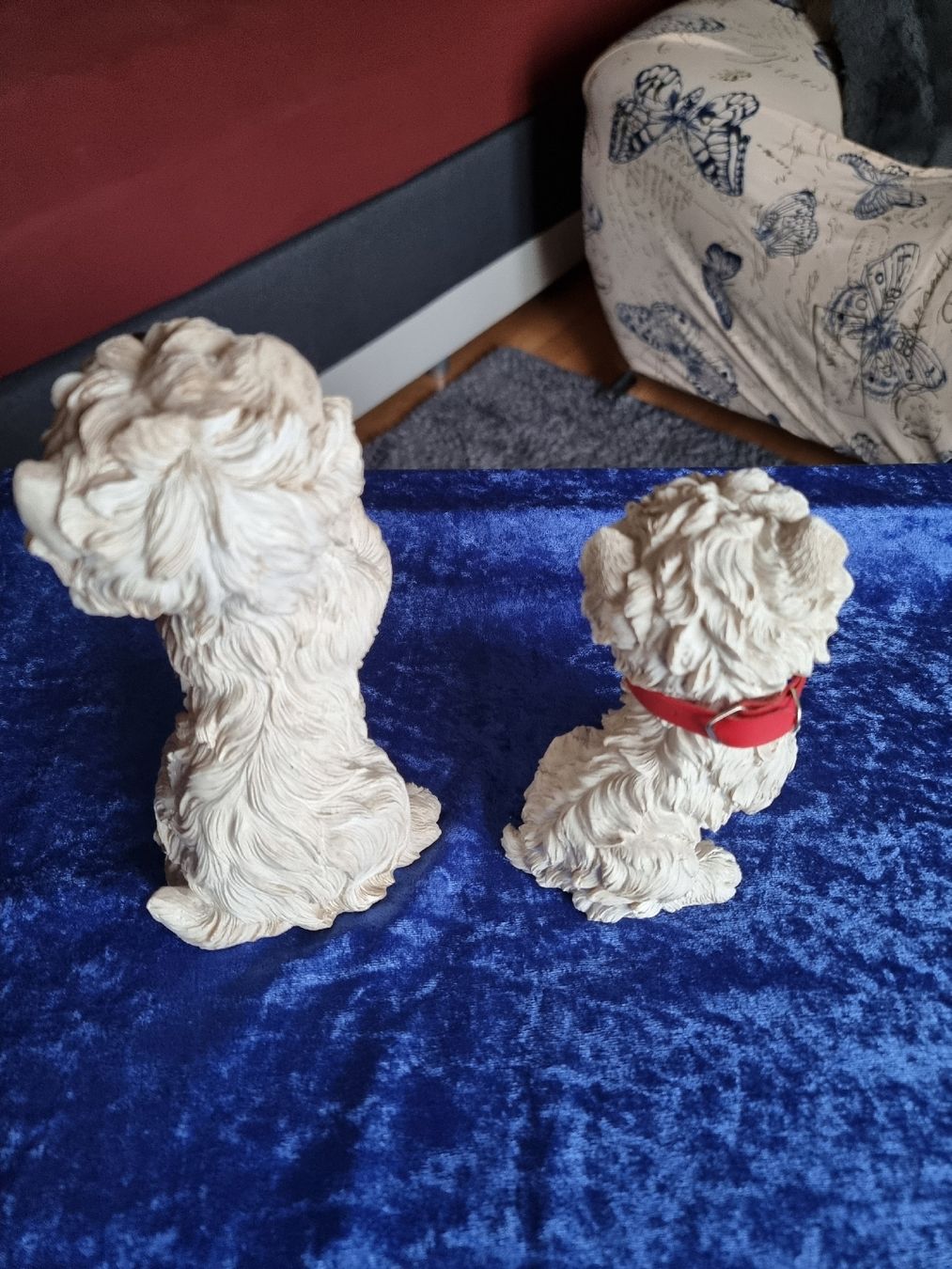 Statuette: Porzelan Hunde – Usato da Helgisried venduto da zuegli.24 4
