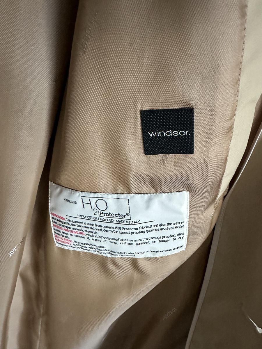 Windsor Cappotti: Trenchcoat unisex WINDSOR – Usato da Weggis venduto da emanjo 4