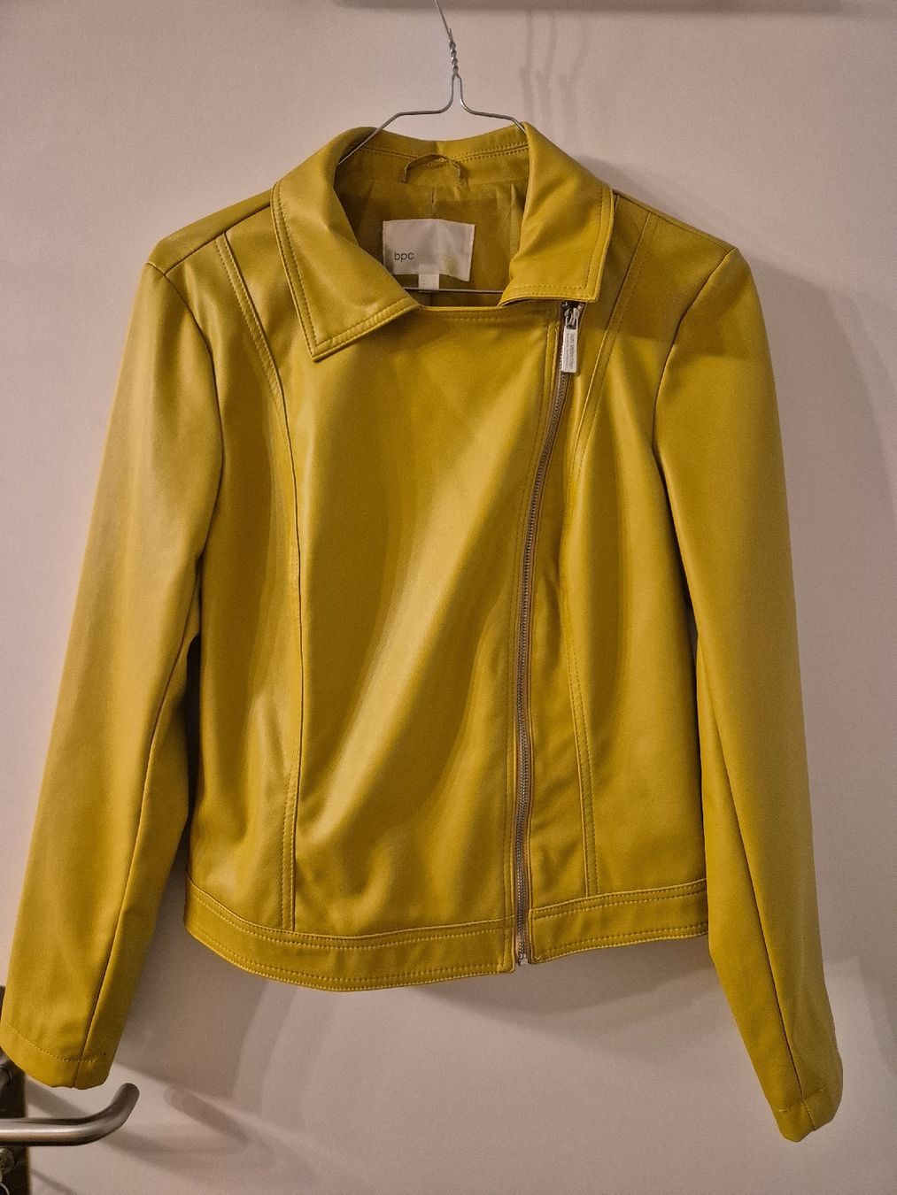 Giacche: Kunstoff Lederjacke gelb Gr. 40 – Usato da Thalwil venduto da Briscolina