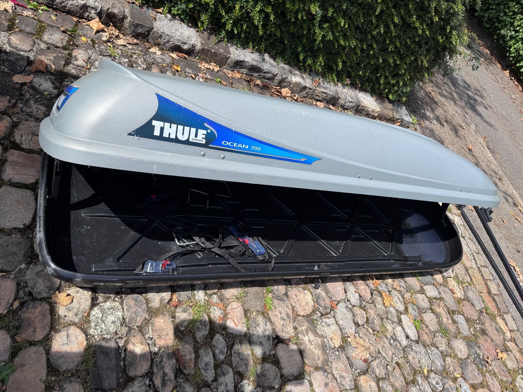 Thule Box da tetto: Dachbox Thule Ocean 700 mit Träger – Usato da Solothurn venduto da RetoN01 2